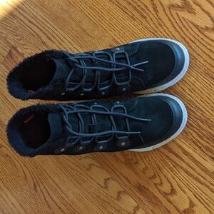 Sorel winter boots Black leather Size 9.5